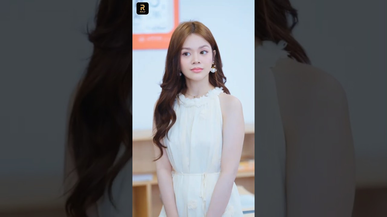 Jatuh cinta ke Erina gampang bgt!   