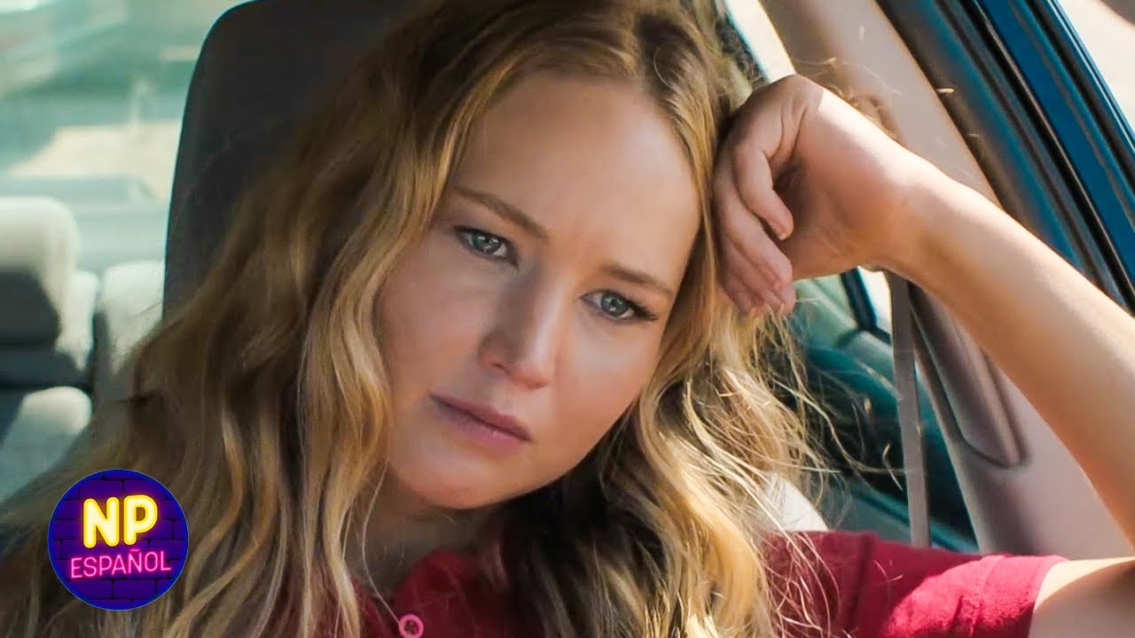 Jennifer Lawrence Trata de Robar Su Propio Auto | Hazme El Favor | Now Español