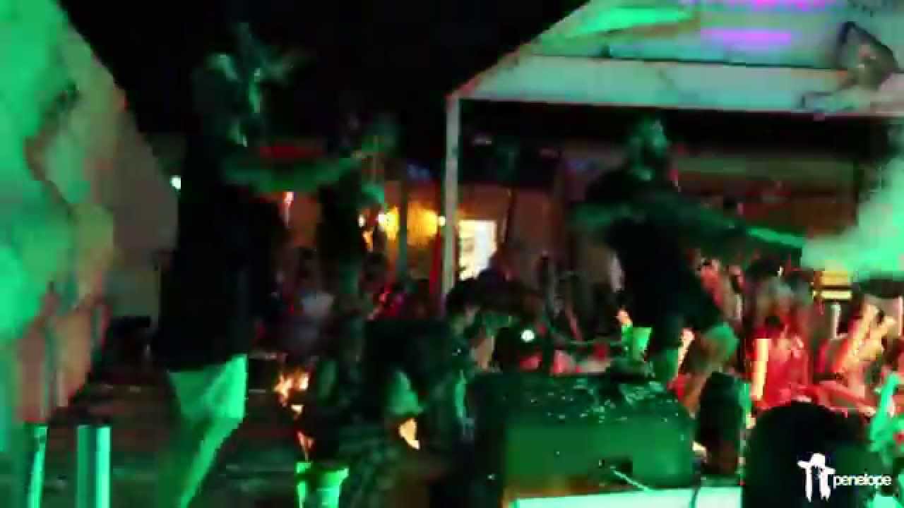 Space Elephants en Penélope Benidorm Macroorlas 2015