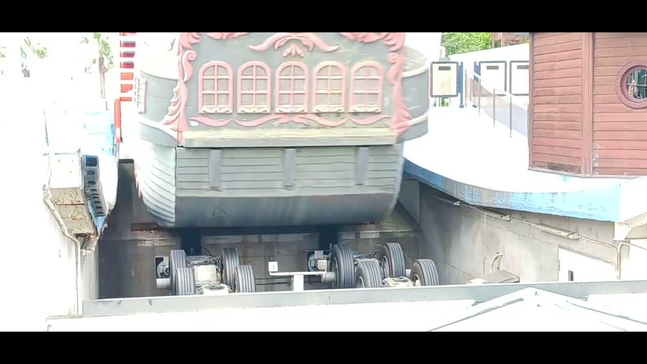 ジャンボバイキング 赤 駆動装置 ナガシマスパーランド