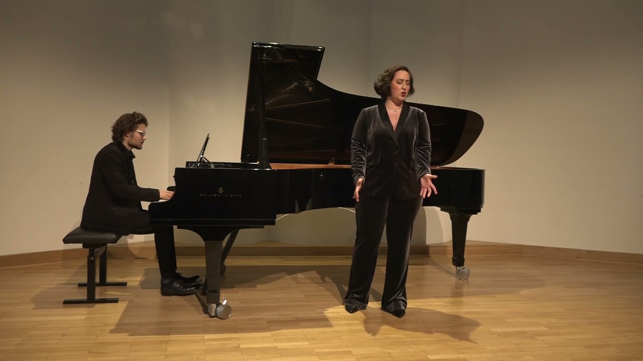 Mon cœur s'ouvre à ta voix, Gabriella Guilfoil, Mezzo-soprano