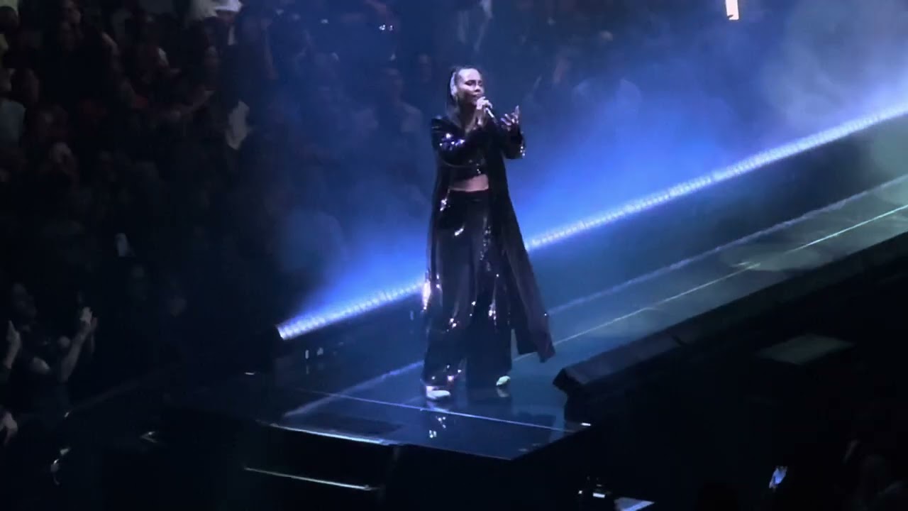 Un-thinkable (I’m Ready) - Alicia Keys Live at The Climate Pledge Arena in Seattle 7/30/2023