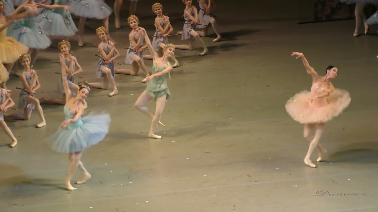 Диагональ двух прим: В.Терёшкина, О.Скорик, Т.Гимадиева, Н.Наумов в 