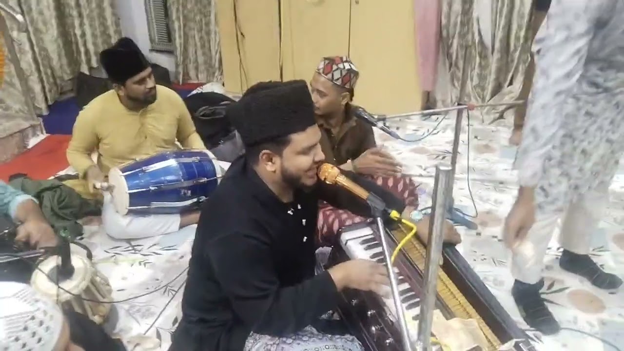 BARSATI HAI RANG HASNI HUSAINI #BU #ALI #SHAH KE #AANGAN  ME QAWAL || ZAKIR HUSAIN TAJI