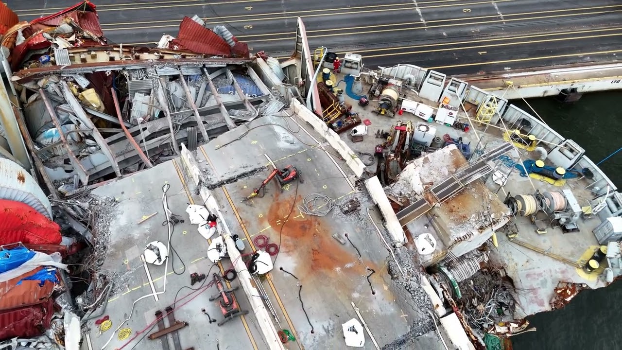 Close up inspection of the Dali ship that took down the Key Bridge. (currently at Port of Baltimore)