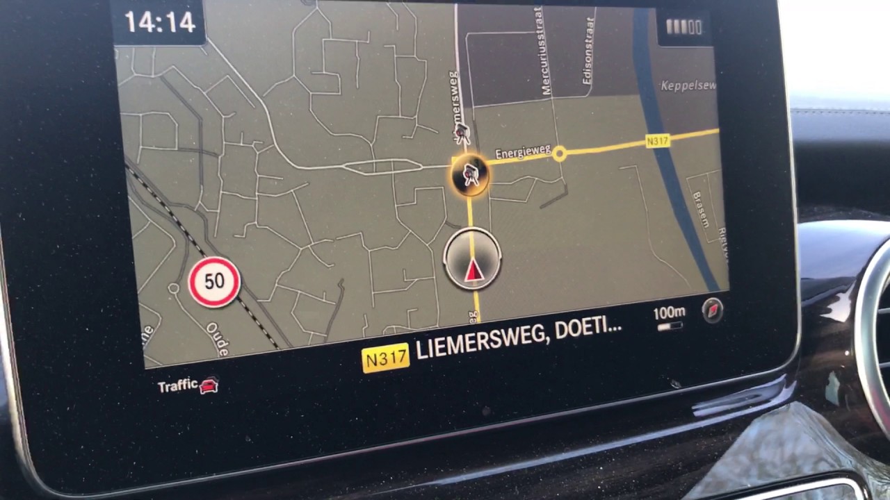 Flitspalen in Mercedes-Benz Comand online (V-Klasse 2016)