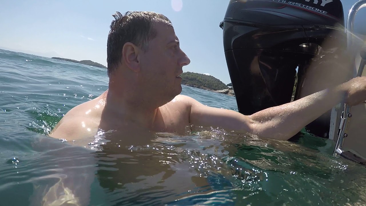Facem Baie In Marea Egee Grecia