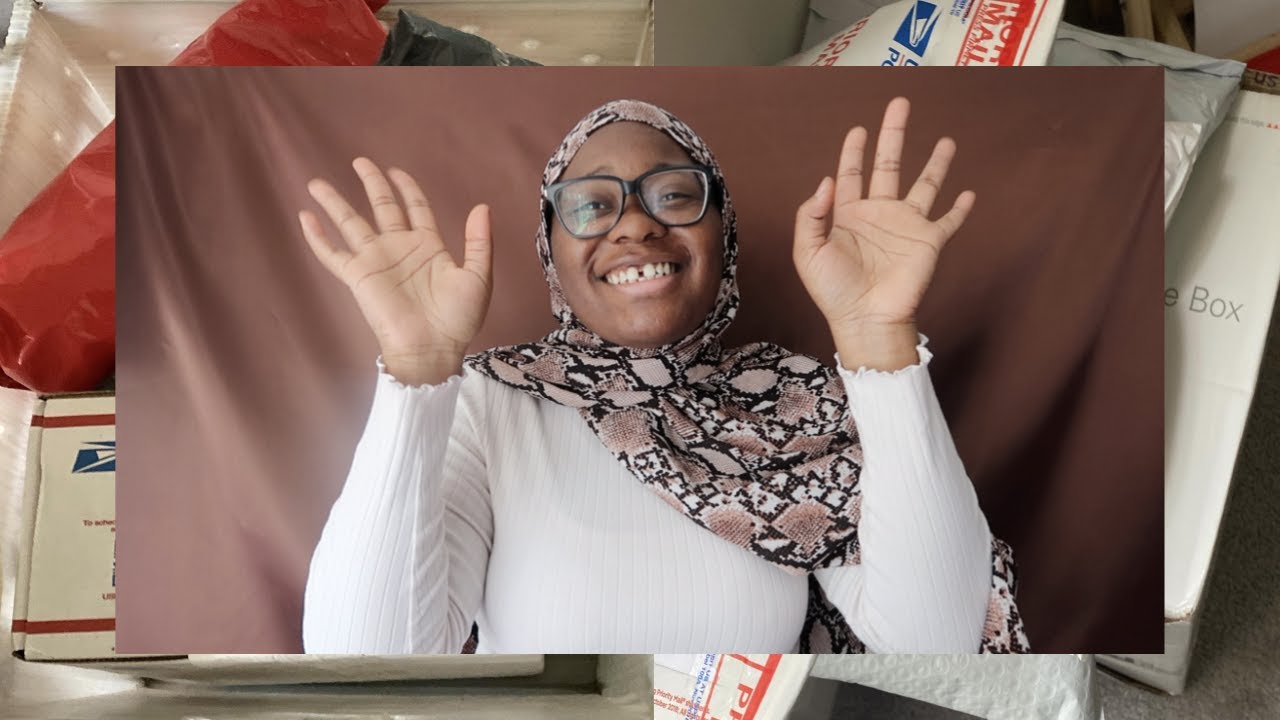 BLACK BUSINESS HAUL: ART, BOOKS, & COSMETICS