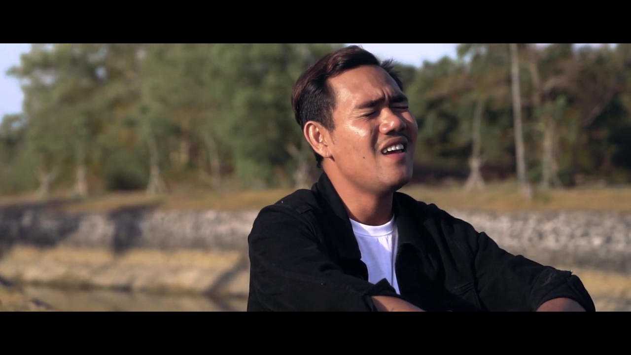 Yogik Tara - Sesek ( original Clip )