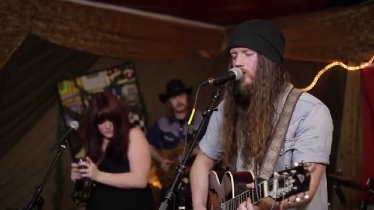 Banditos - Life Ain't That Damn Difficult (Live in Nashville 2014)