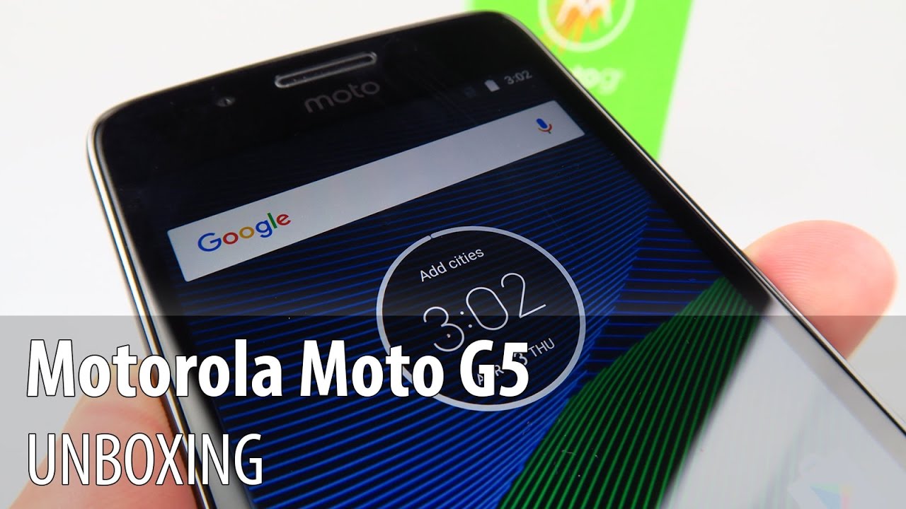 Motorola Moto G5 Unboxing în Limba Română (Telefon midrange Motorola 2017)