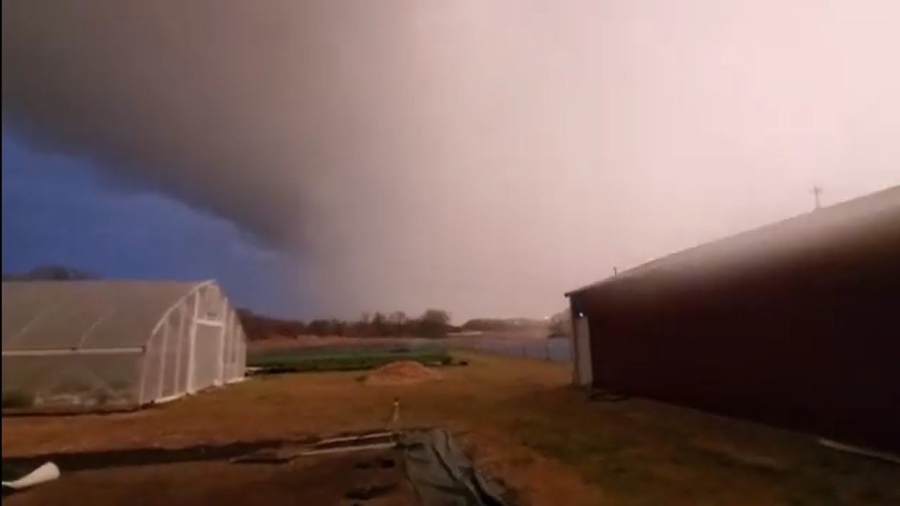 Preparing Your Greenhouse for a Wind Storm or Hurricane
