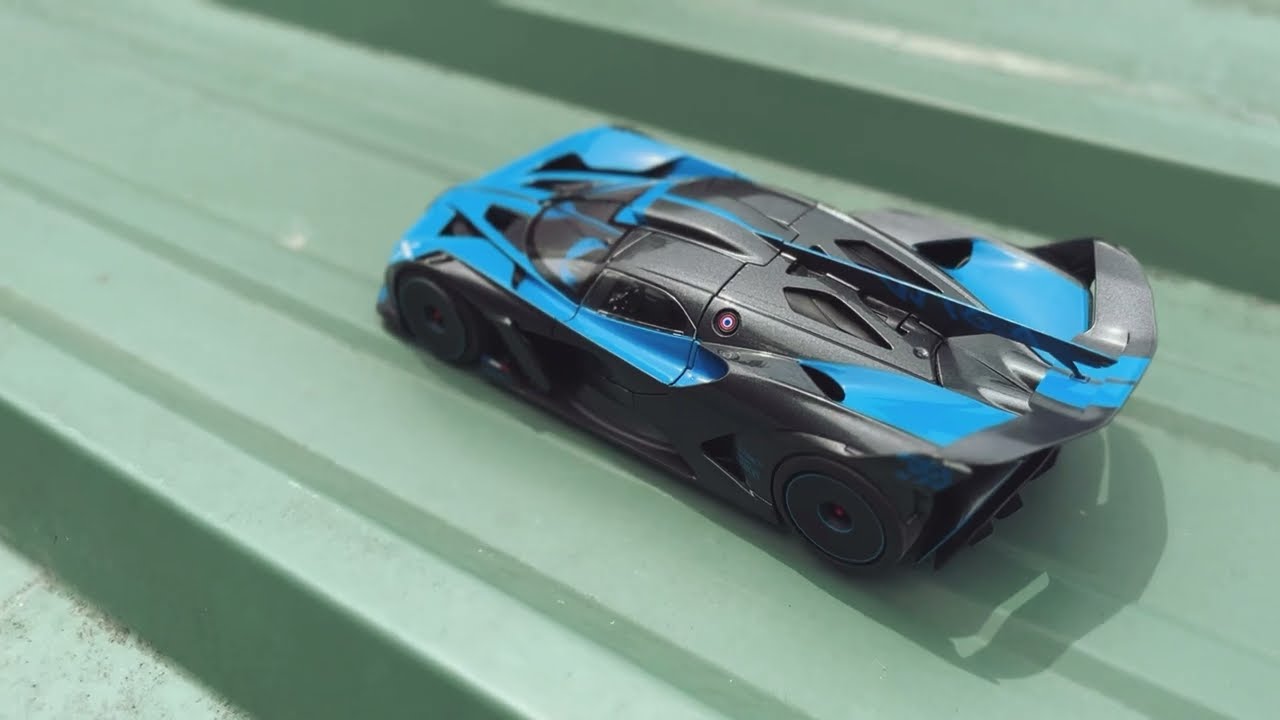 Super Realistic Diecast Bugatti Bolide Scale 1:18 (Unboxing Review)