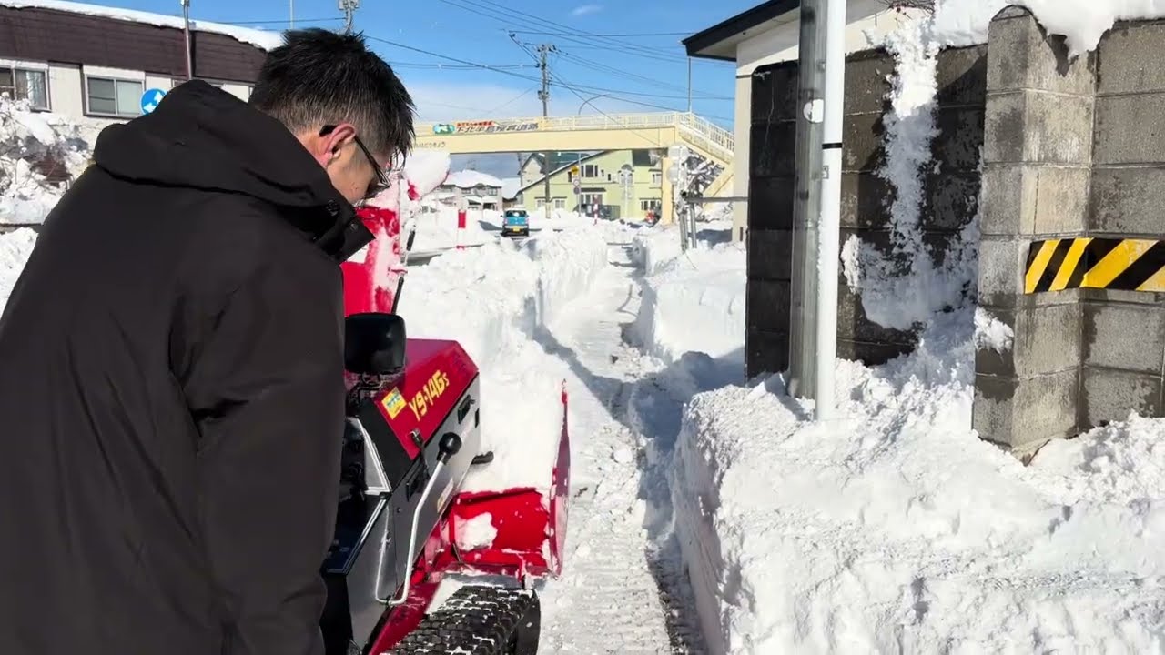 【除雪機】YANASE Y9-14Gsで歩道を折り返す動画