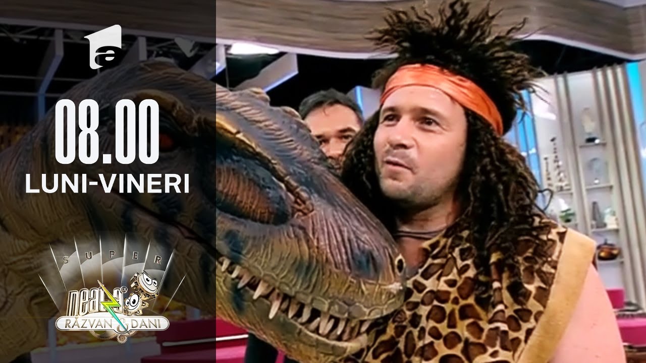 Magicianul Robert Tudor, cu doi dinozauri &icirc;n platoul de la Neatza! Moment din Epoca de Piatră