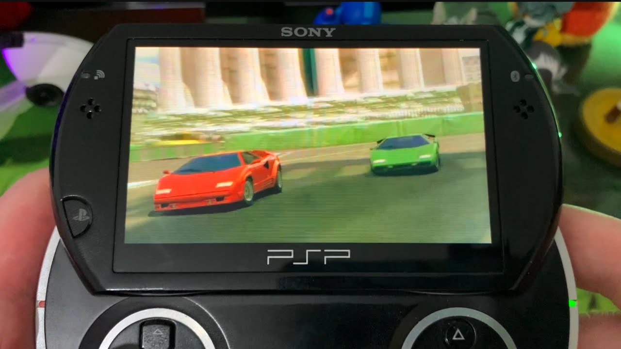PSPGo in 2020 is it worth your time? (Hacked) Emulation & Native PSP Gameplay