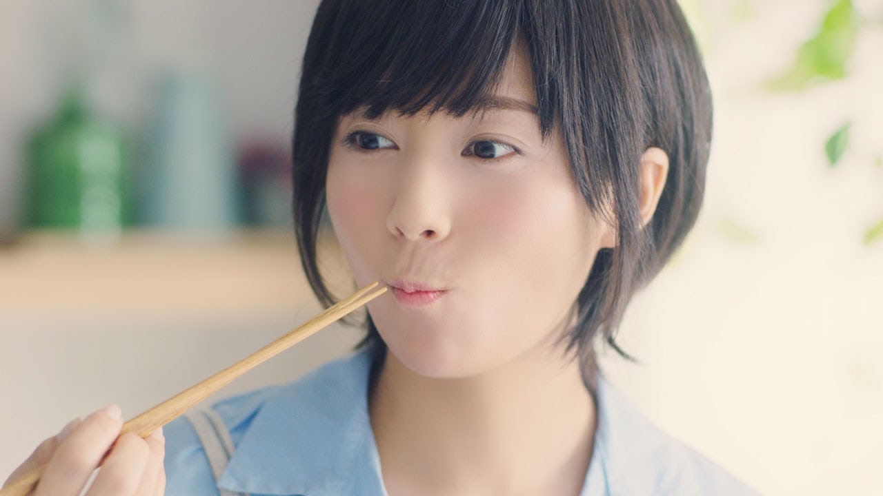 木村文乃、レシピを歌いながら料理披露　『ヤマサ　鮮度生活　味なめらか 絹しょうゆ』新CM&ldquo;レシピソング&rdquo;篇