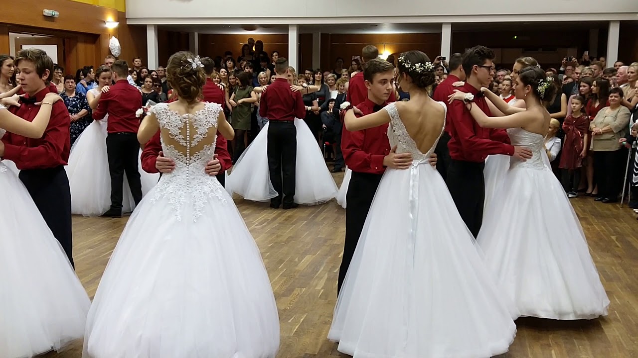 Polonéza 2019 ZŠ Staré Město - 4. skupina