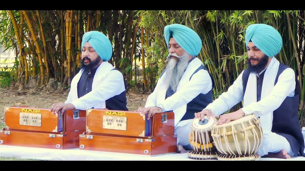 daate daat rakhi hath apne 