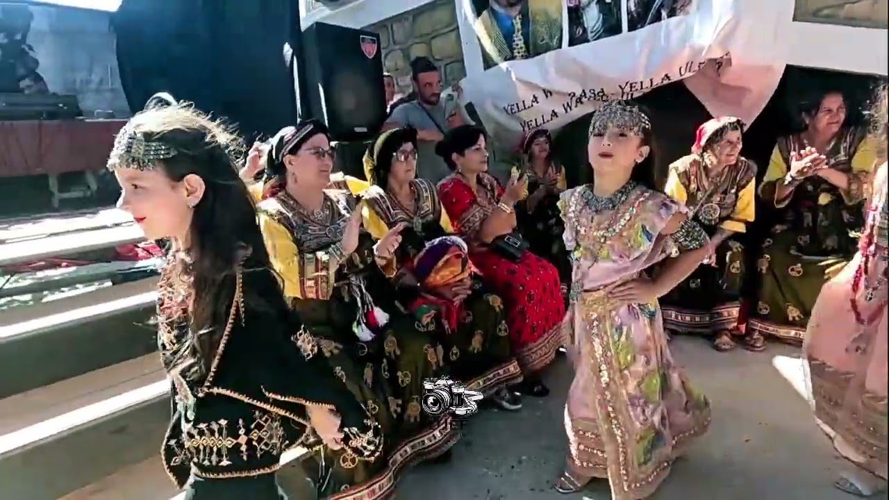 Le défilé de mode par les anges du village Ahrik  (02)