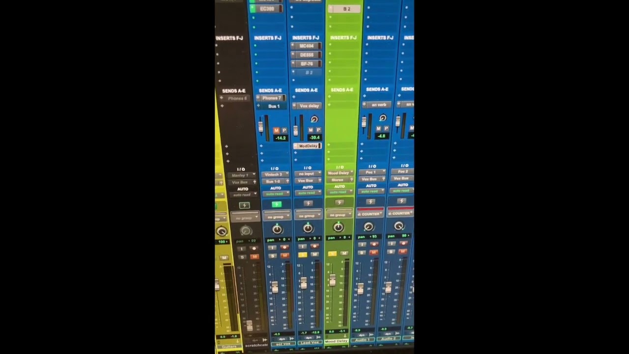 500-series Moog Analog Mono Delay