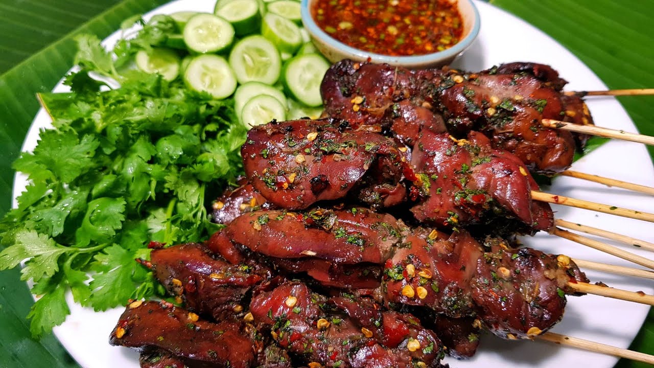 กับข้าวกับปลาโอ 836 ตับไก่ปิ้งกะเพราพริกแห้ง ตับนุ่มๆ หอมใบกะเพรา Grilled Chicken Liver w Holy basil