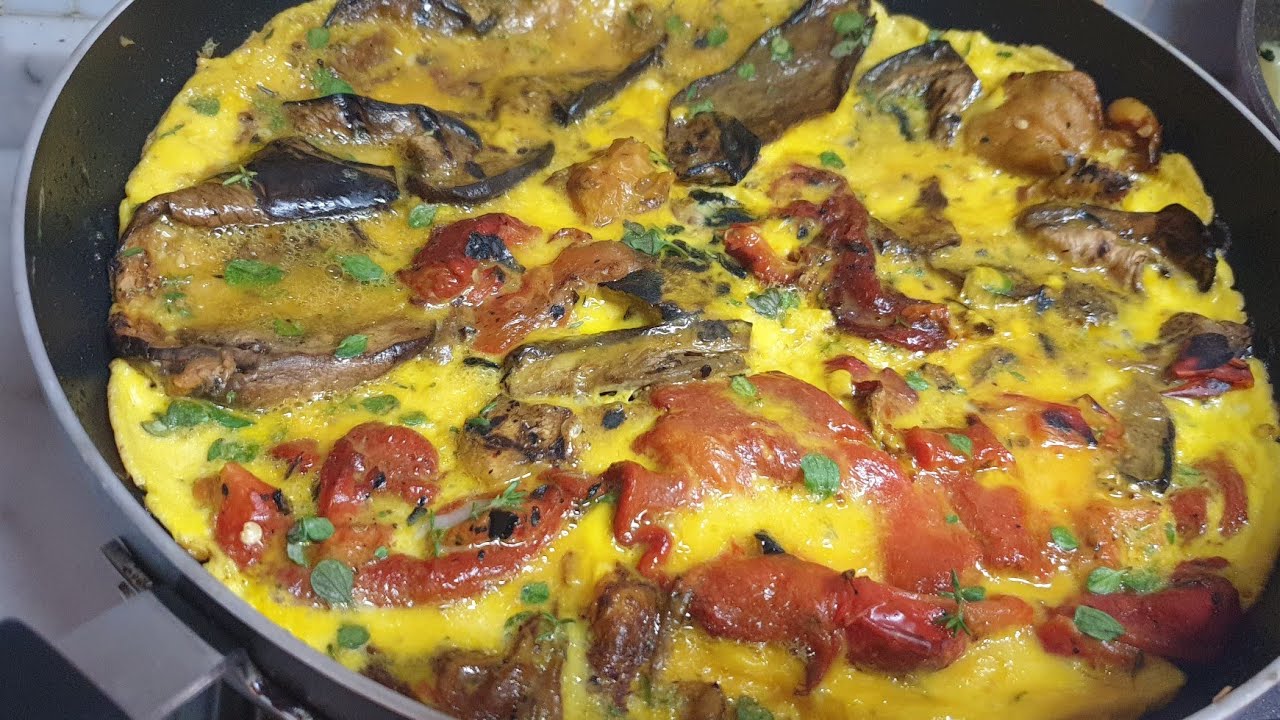 Frittata, verdure grigliate, timo, maggiorana
