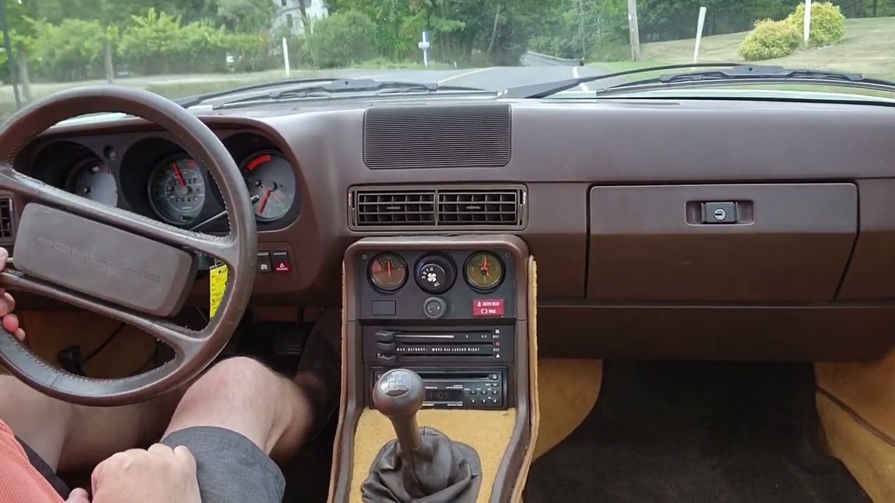 1980 Porsche 924 Turbo Driving Video