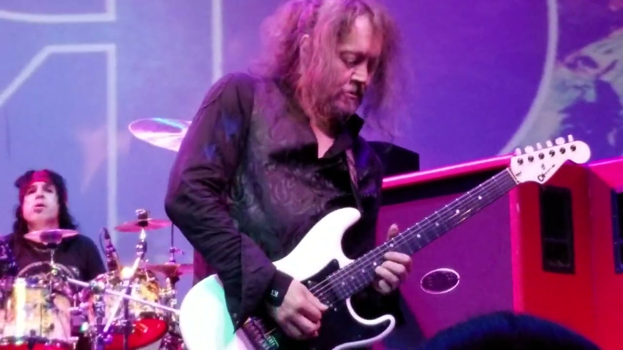 Red Dragon Cartel (feat. Jake E. Lee) - 