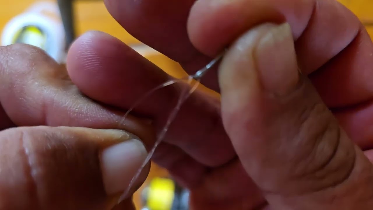 Jak zawiązać fluorocarbon na agrafce....