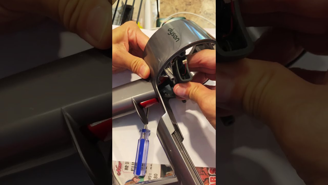 如何更换戴森V10，V11吸尘器启动按钮
