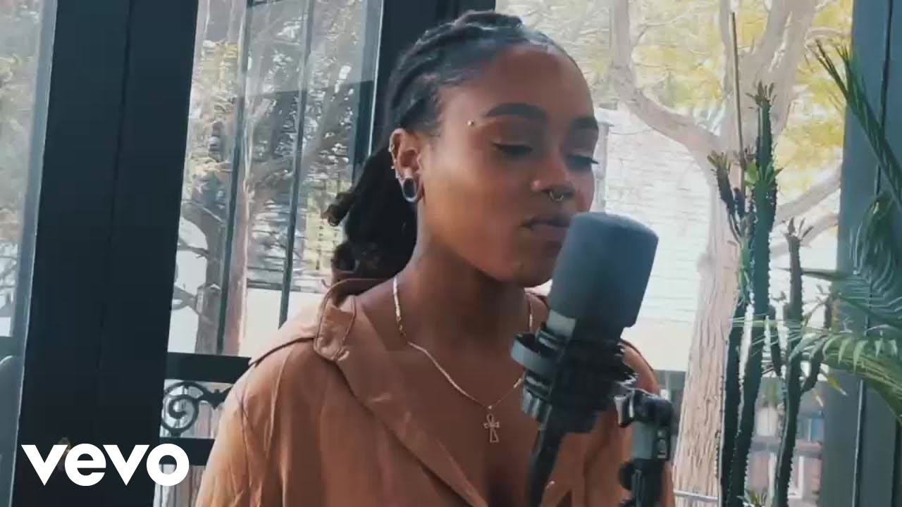 Shon Ski - Amaretto