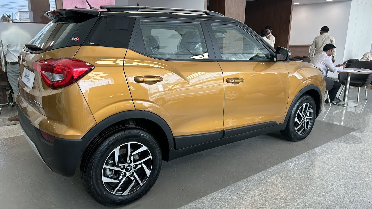 New Engine Mahindra XUV300 W8 Optional 2023 | Top Model | On Road Price,Features,Interior,Exterior