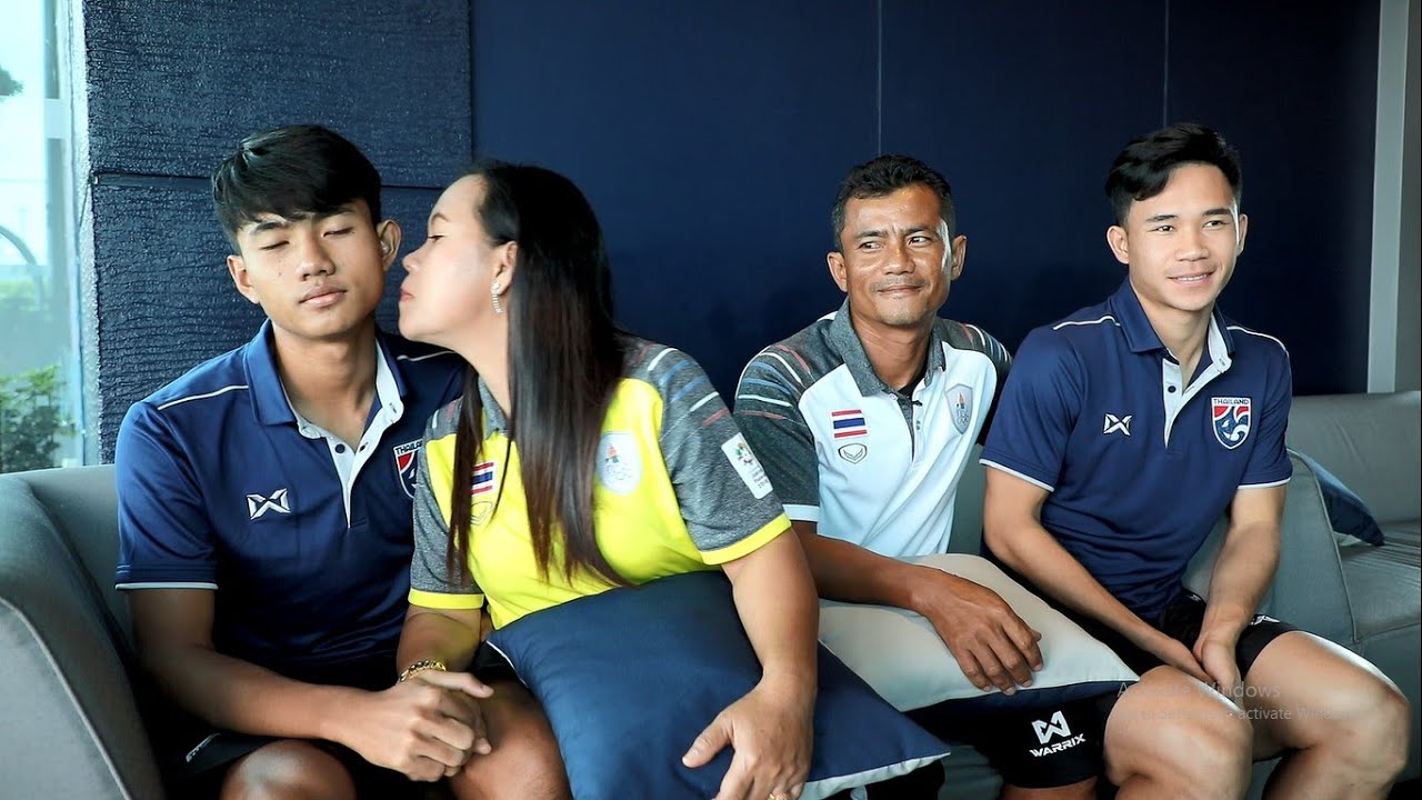 เปิดใจครอบครัวของของสุภโชค สารชาติ และศุภณัฏฐ์ เหมือนตา | King's Cup 2019