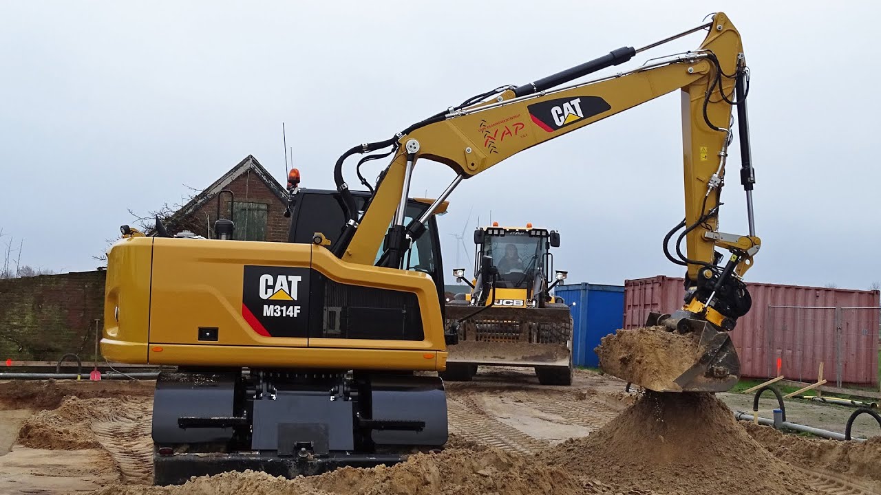Earthmoving | JCB 427 + Caterpillar M314F | Nap | 2020
