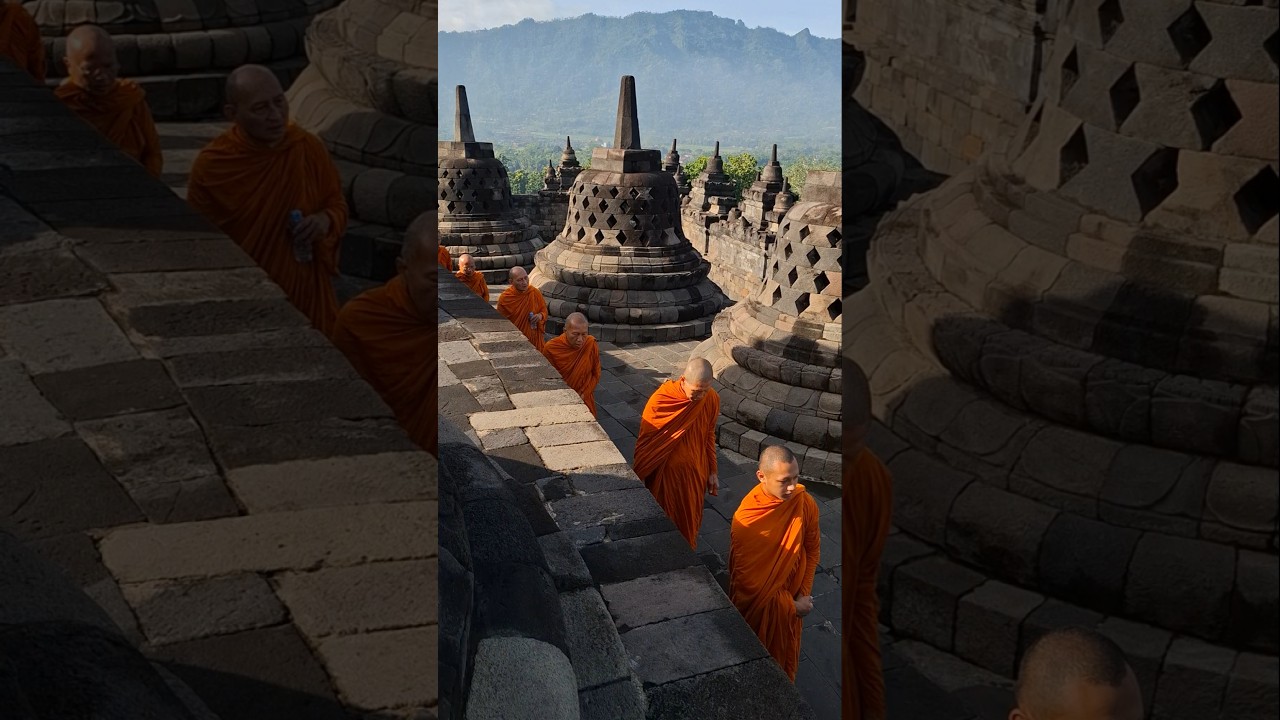 Pradaksina di Candi Borobudur 