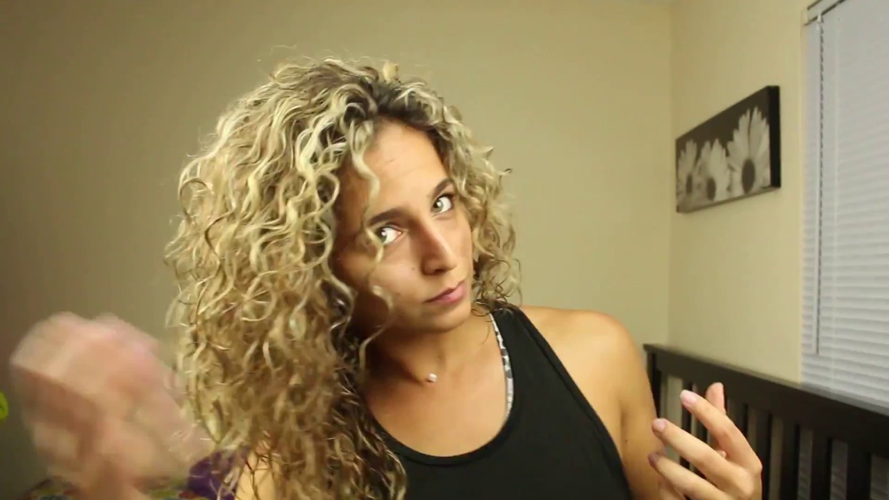 My Big Curly Hair Routine by Claudia Quintana