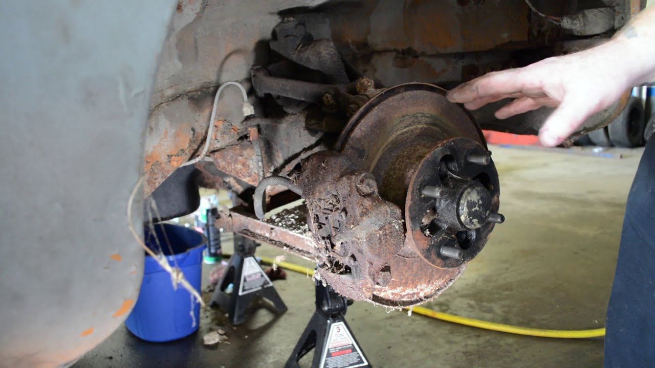 MG Front Brake Rebuild #MGB #Restoration #Classiccar