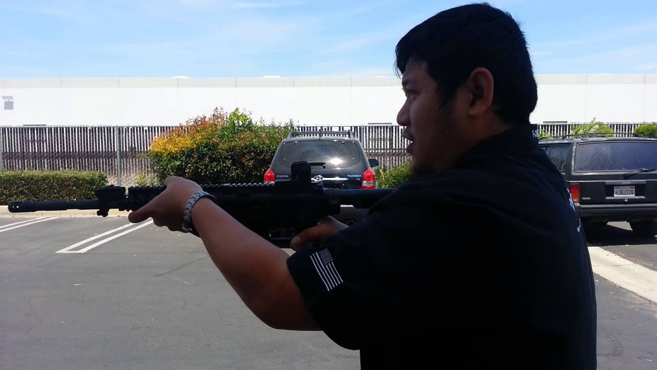 Airsoft GI Uncut - Dynamic Rail Installation with Head Tech Frank