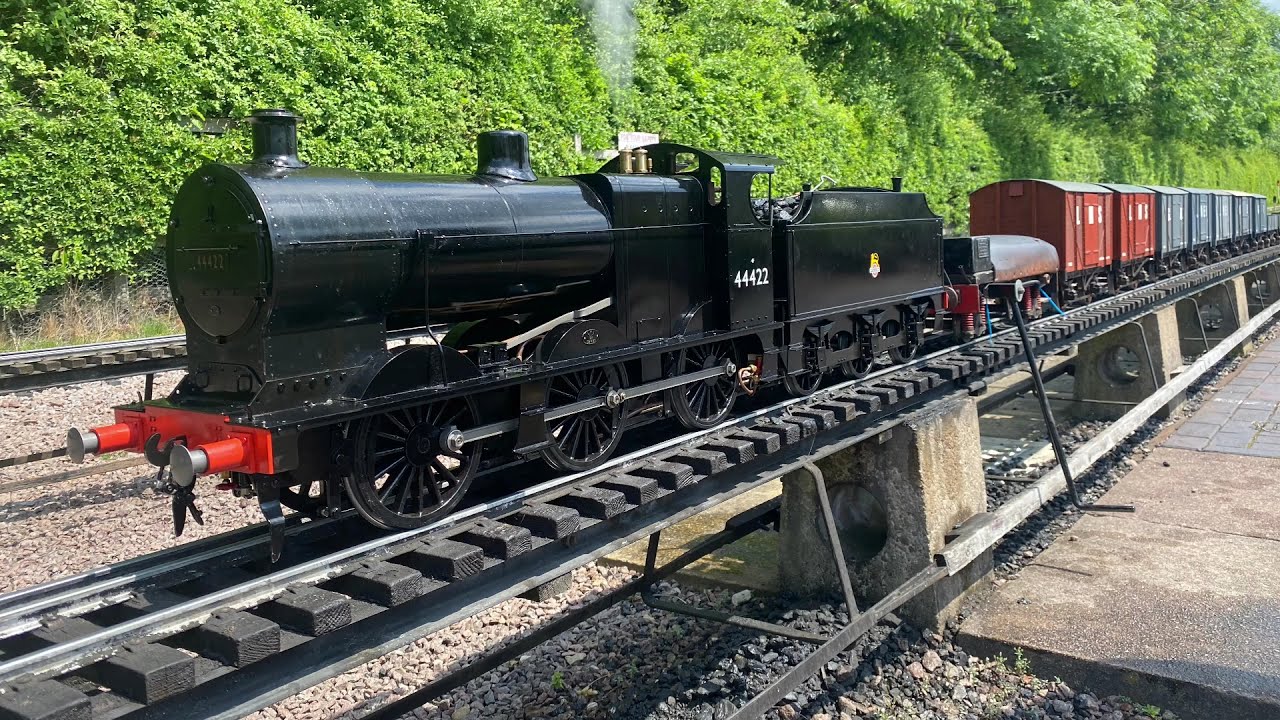 Maxitrak 4F on freight duty at Ruddington