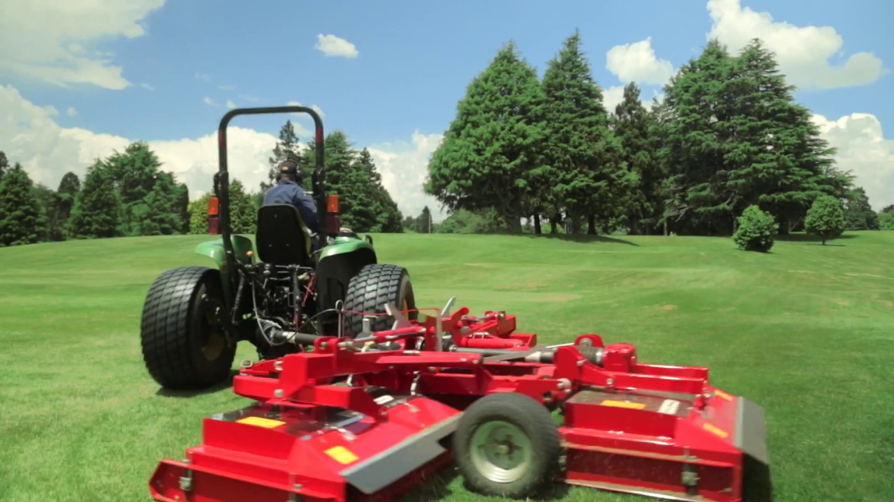 Trimax Snake Articulating Golf Mower - French