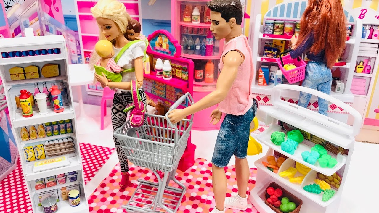 Barbie and Ken go to Supermarket with Babies!!