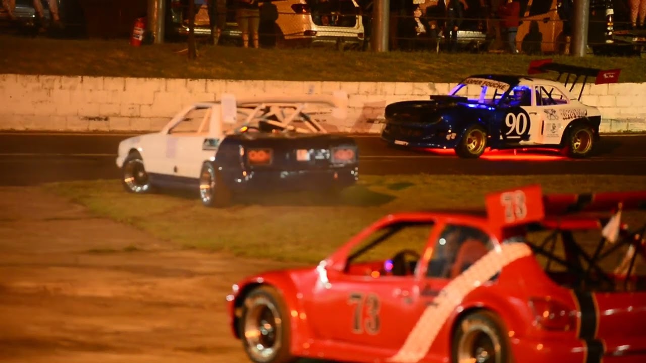 Oval track racing#“Smoke, Speed & Sentiment – A Farewell Doughnut at Rietkuil”racing#race track#