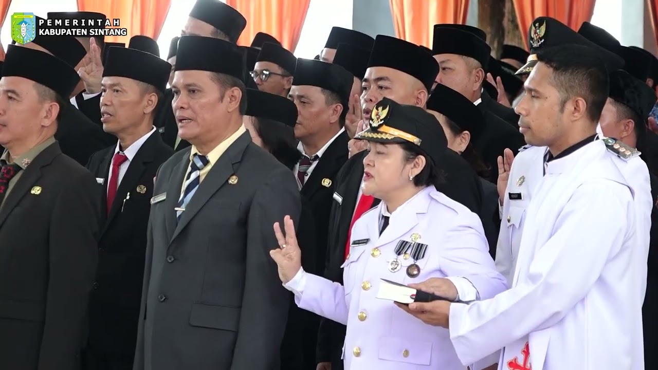Bupati Sintang Lantik Pejabat Struktural di Penghujung Tahun 2025, Tekankan Jabatan sebagai Amanah.