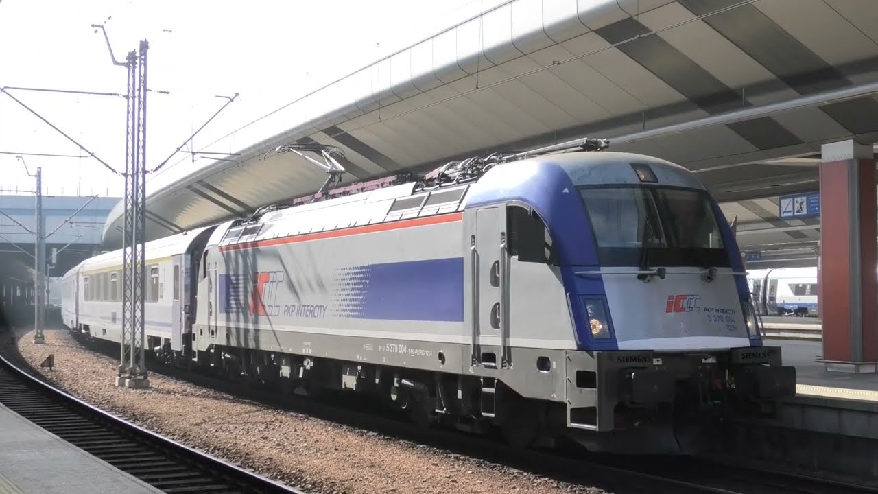Husarz EU44-004 Kraków Główny z międzynarodowym pociągiem pospiesznym PKP InterCity 