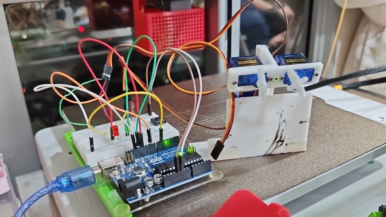 2 motors cw & CCW + led indicator - arduino