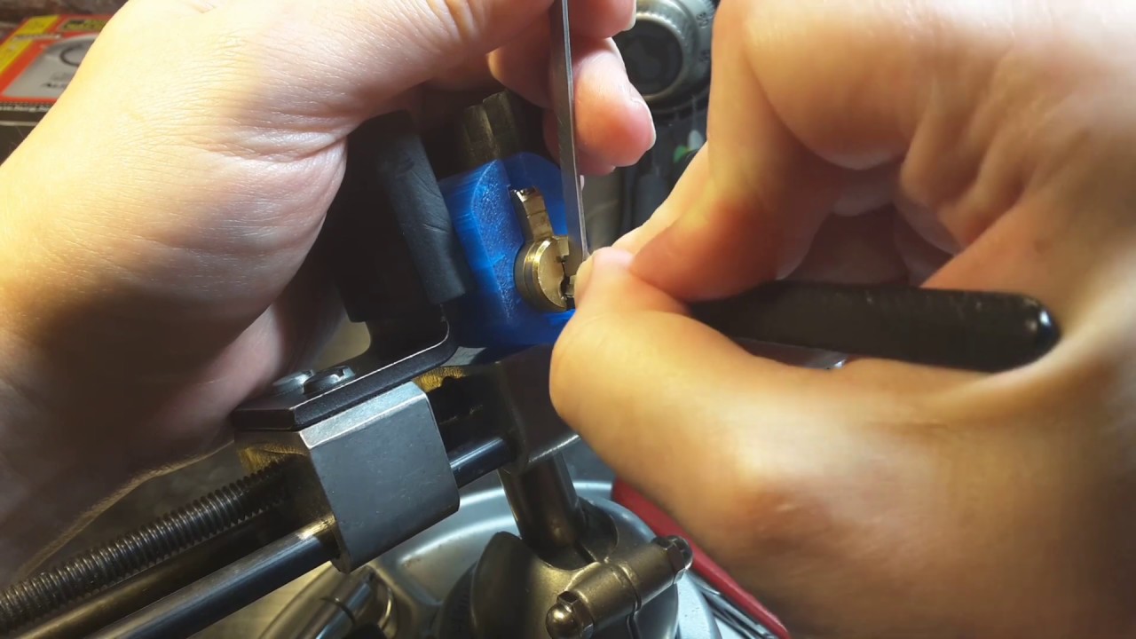 LockpickingDev Challenge Lock No.2 Picked and Gutted [133]