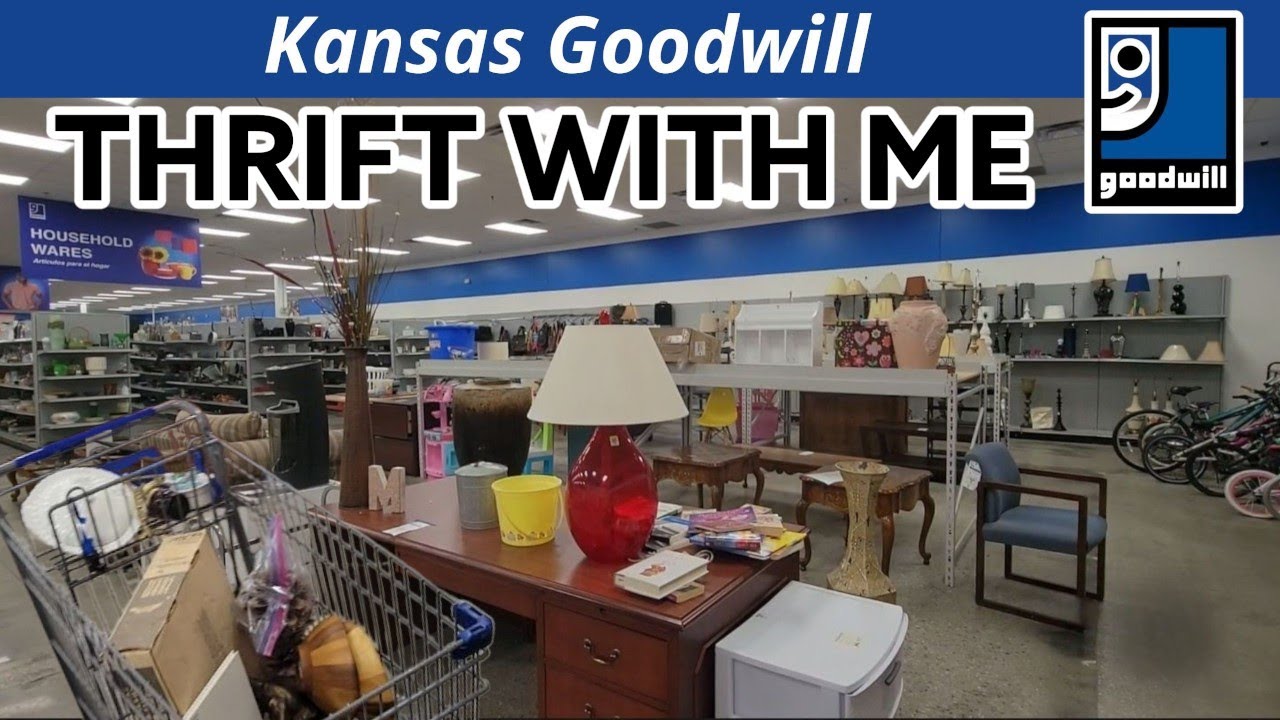 My Cart Is Filling Up Quite Quickly! Goodwill Thrift With Me! Vintage New Old Stock & Home Decor! 