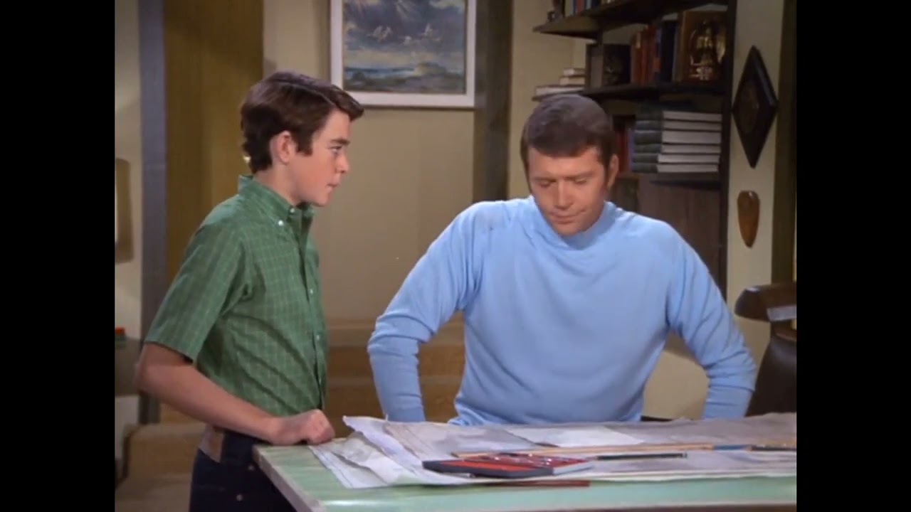 Mike Brady an F | Bad grades to Greg Brady