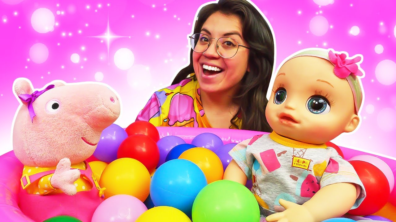 Peppa Pig y la muñeca bebé Alive van a una feria. Vídeos infantiles. Como mamá.